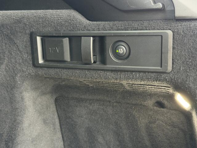 BMW 3-SERIE Touring 320e M-Sport, Pano, Trekhaak, Camera, BTW, HUD, Rijklaar!