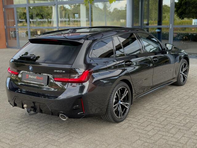 BMW 3-SERIE Touring 320e M-Sport, Pano, Trekhaak, Camera, BTW, HUD, Rijklaar!
