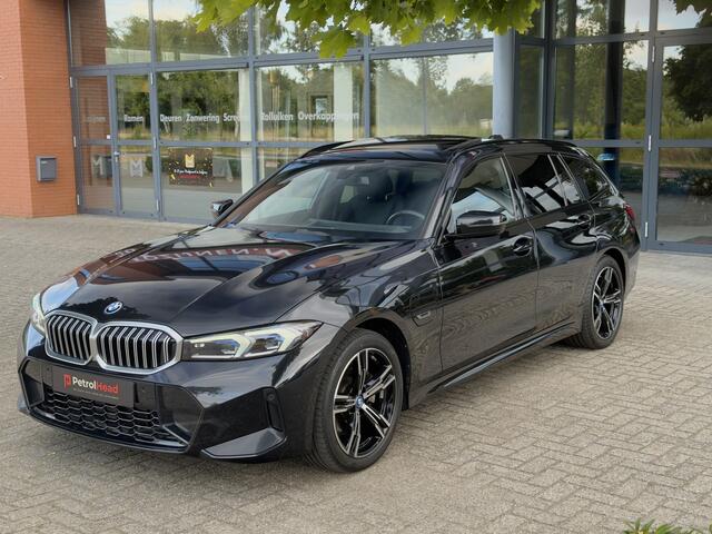 BMW 3-SERIE Touring 320e M-Sport, Pano, Trekhaak, Camera, BTW, HUD, Rijklaar!