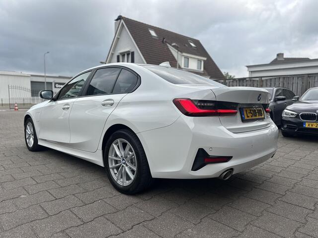 BMW 3-SERIE 320e Head-Up|Laserlicht|Adaptiev.Cruise|Sport