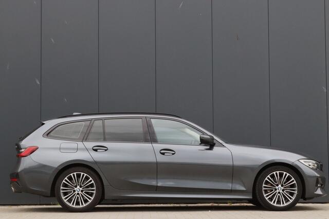 BMW 3-SERIE Touring 330i G21 Sport Line ACC 18 inch