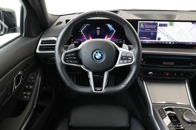 BMW 3-SERIE 330E M SPORT EDITION -INNOVATION|COMFORT|ADAP.LED|DRIVING-ASSISTANT|LEDER|MEMORY|ADAP.CRUISE|PRIVACY.GLAS|18"