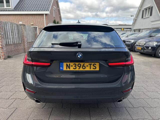 BMW 3-SERIE Touring 320e Dravitgrau Metallic 1ste eigenaar org NL