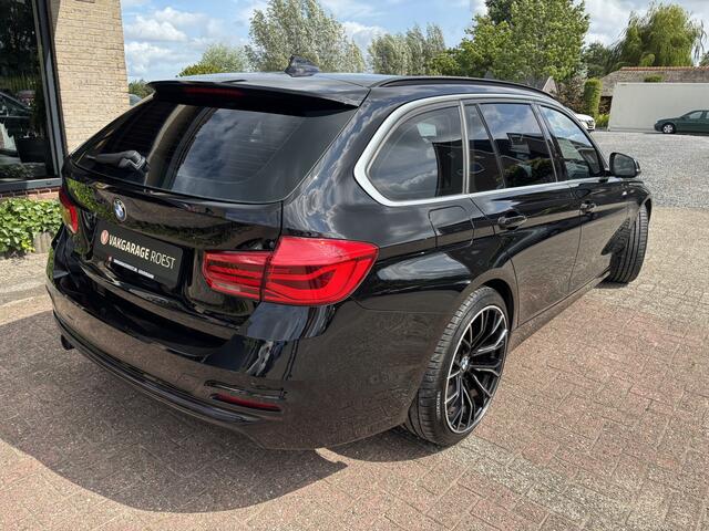 BMW 3-SERIE Touring 318i Sport Line Automaat Full LED / Panoramadak / Leder