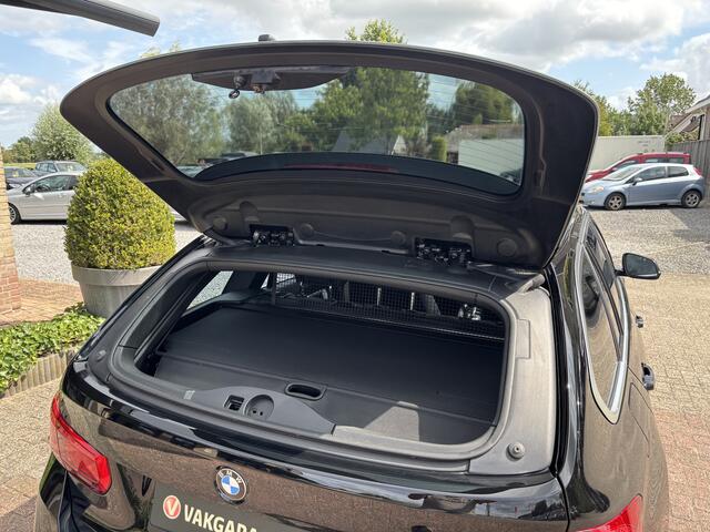 BMW 3-SERIE Touring 318i Sport Line Automaat Full LED / Panoramadak / Leder