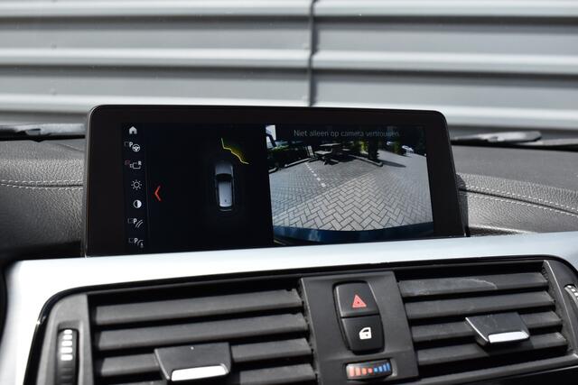 BMW 3-SERIE Touring 320i M Sport Shadow | Virtual Cockpit | Achteruitrijcamera | Groot Navi | HiFi |