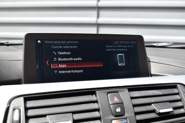 BMW 3-SERIE Touring 320i M Sport Shadow | Virtual Cockpit | Achteruitrijcamera | Groot Navi | HiFi |