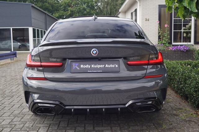 BMW 3-SERIE 330e (292pk) M3 Stoelen//Panodak/M340I Look/Trekhaak/Carbon