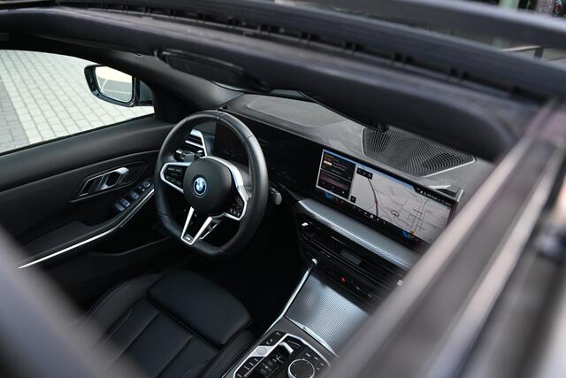 BMW 3-SERIE 330e M Sport Automaat / Schuif-kanteldak / Trekhaak / Achteruitrijcamera / Sportstoelen / Adaptieve LED / Comfort Access / Live Cockpit Plus