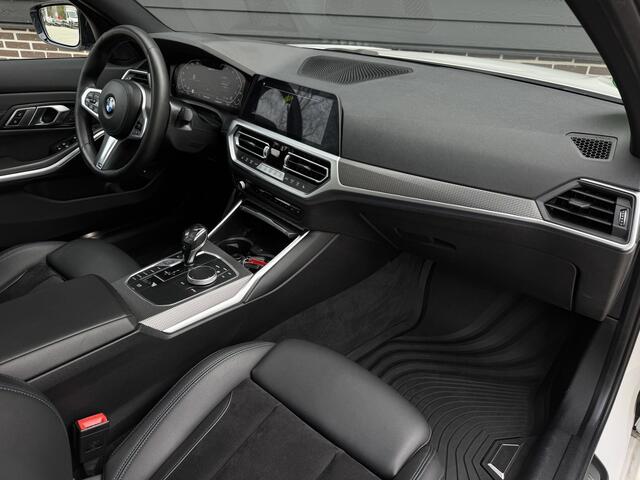 BMW 3-SERIE 330e M Sport 292 pk LASER, PANO, Memory, ACC, HUD