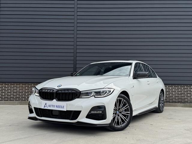 BMW 3-SERIE 330e M Sport 292 pk LASER, PANO, Memory, ACC, HUD