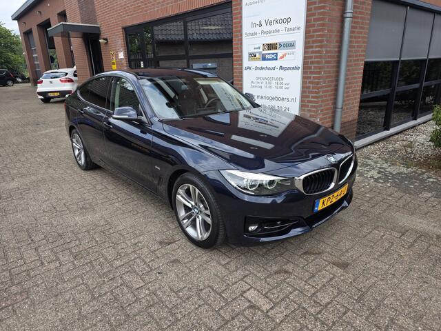 BMW 3-SERIE 320i High Executive Sport Line