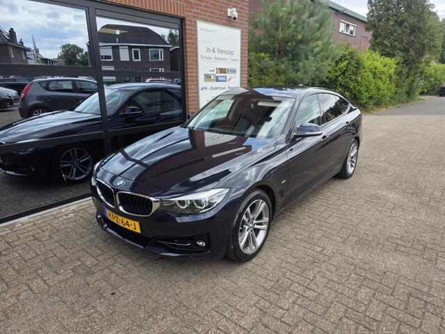 BMW 3-SERIE 320i High Executive Sport Line