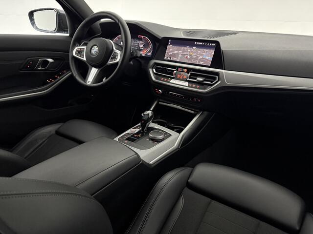 BMW 3-SERIE 330i Introduction Executive Edition M-Sport | Camera | Virtual | Carplay | LED | Navi | Parkeersens.