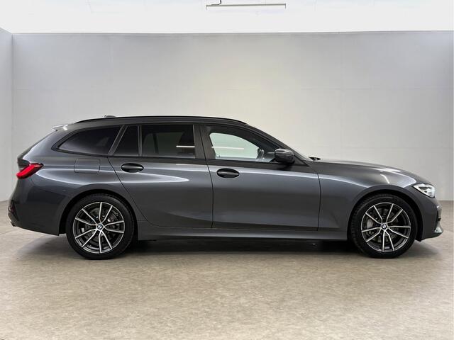BMW 3-SERIE 330i Introduction Executive Edition M-Sport | Camera | Virtual | Carplay | LED | Navi | Parkeersens.