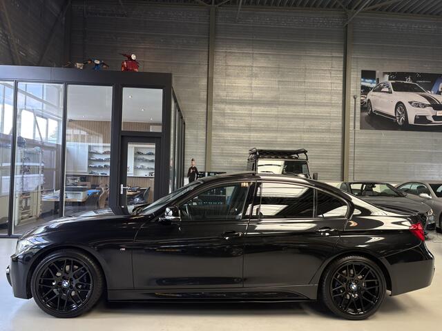 BMW 3-SERIE 318i Edition M Sport Shadow Executive Cruise, Navi, Schuifdak