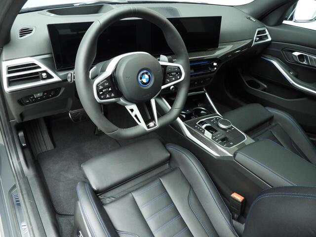 BMW 3-SERIE Sedan 330e M Sportpakket Pro / Schuifdak / Driving assist prof / Getint glas / Leder / Alu wielen 19 inch