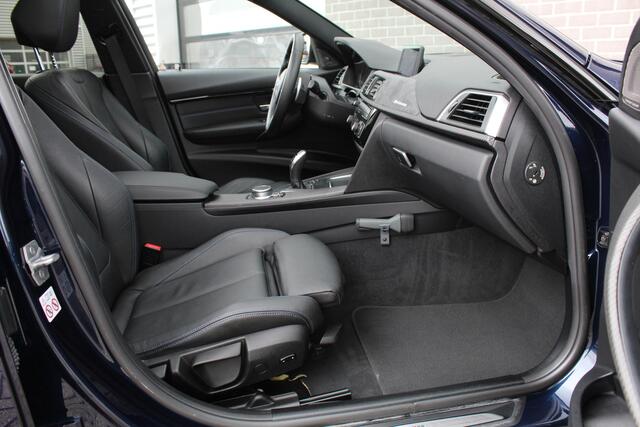 BMW 3-SERIE Touring 320i M Sport Edition / Panoramadak / Harman Kardon / N.A.P.