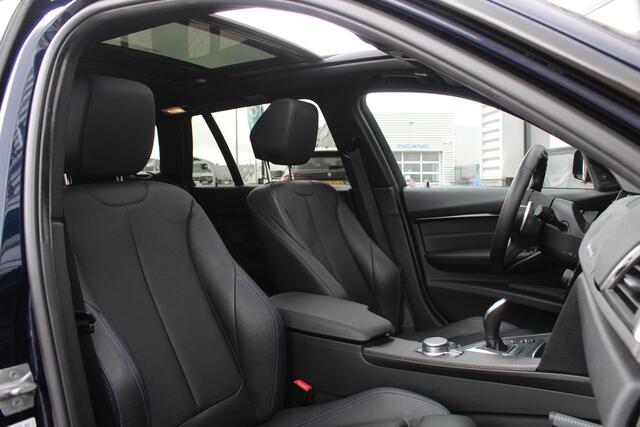 BMW 3-SERIE Touring 320i M Sport Edition / Panoramadak / Harman Kardon / N.A.P.