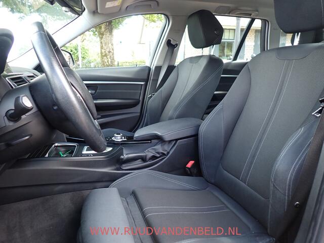BMW 3-SERIE Touring 320i SPORTLINE TREKHAAK / SPORTSTOEL / CRUISE