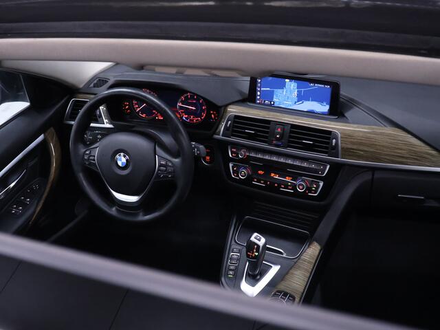 BMW 3-SERIE Touring 318i Luxury Edition [SCHUIFKANTELDAK, APPLE CARPLAY, MEMORY SEATS, STOELVERWARMING, 360 CAMERA, VOL LEDER, PDC V+A, NAVIGATIE PROFESSIONAL, CLIMATE, ELEKTRISCHE ACHTERKLEP, LED, KEYLESS START, HIFI SOUND, NIEUWS