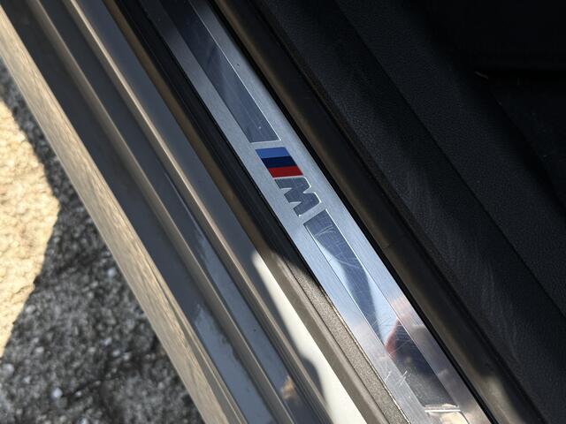 BMW 3-SERIE 320e | M-Sport Pro | Schuif-/Kanteldak | 19'' | HiFi | Camera | Comfort Access | Elek. Stoelverst.