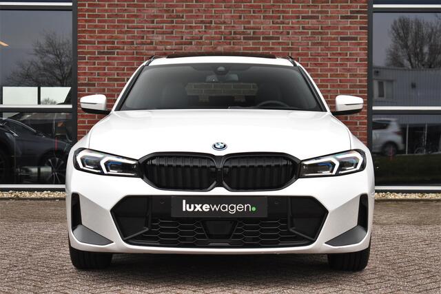 BMW 3-SERIE Touring 320e xDrive M-Sport Pro Pano ACC Trekh El-zetels H/K 19inch
