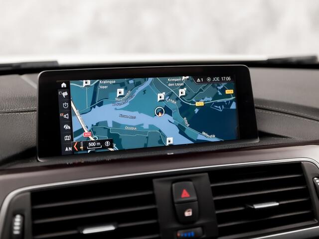 BMW 3-SERIE 318i M Sport Shadow Automaat (SCHUIFDAK, M PAKKET, GROOT NAVI, VIRTUAL COCKPIT, LEDER, STOELVERWARMING, SPORTSTOELEN, GETINT GLAS, PARKEERSENSOREN, NIEUWSTAAT)