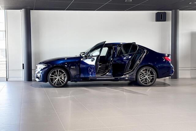 BMW 3-SERIE Sedan 330e High Executive | M Sport | Stoelverwarming | Achteruitrijcamera | Hifi |