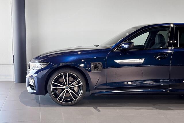 BMW 3-SERIE Sedan 330e High Executive | M Sport | Stoelverwarming | Achteruitrijcamera | Hifi |