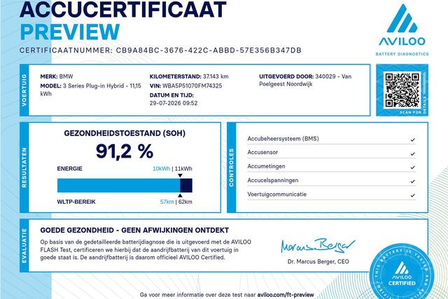 BMW 3-SERIE Sedan 330e High Executive | M Sport | Stoelverwarming | Achteruitrijcamera | Hifi |
