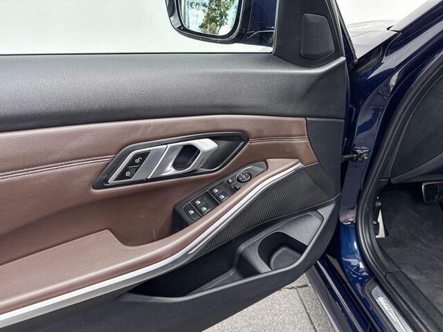 BMW 3-SERIE Sedan 320i High Executive | M-Sport Pro | Schuif kanteldak |