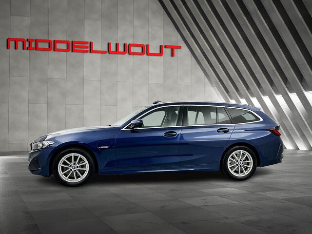 BMW 3-SERIE Touring 330e 292 PK xDrive High Exe. Facelift Pano-dak/M-Sportstoelen