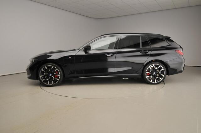 BMW 3-SERIE Touring 330e M Sportpakket Pro | Panoramadak | Harman Kardon | Driving Assistant Professional | Trekhaak