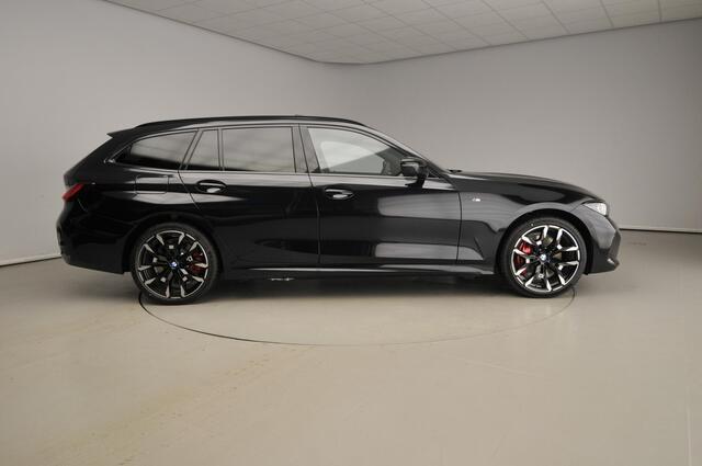 BMW 3-SERIE Touring 330e M Sportpakket Pro | Panoramadak | Harman Kardon | Driving Assistant Professional | Trekhaak