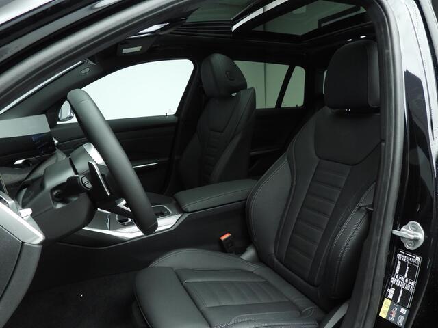 BMW 3-SERIE Touring 330e M Sportpakket Pro | Panoramadak | Harman Kardon | Driving Assistant Professional | Trekhaak