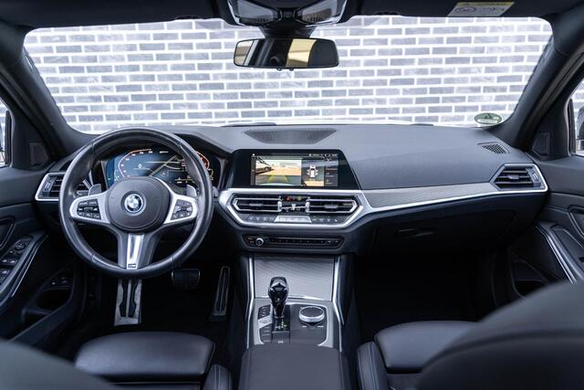 BMW 3-SERIE Touring 320e High Executive M-Sport | Panoramadak | HiFi Audio | 360 Graden Camera | Cruise Control Adaptief | Live Cockpit Professional | Sportstoelen | Stoelverwarming | Apple Carplay | Android Auto | Privacy Glas | Plug-in Hybrid (PHEV)