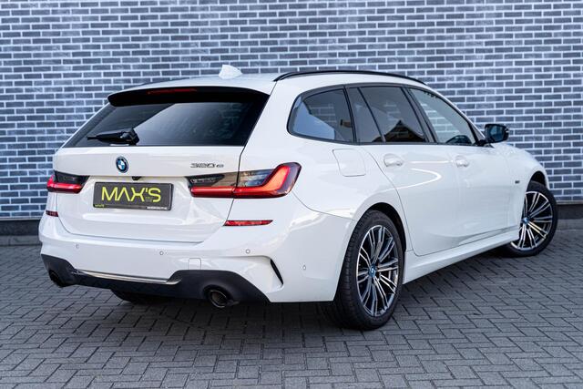 BMW 3-SERIE Touring 320e High Executive M-Sport | Panoramadak | HiFi Audio | 360 Graden Camera | Cruise Control Adaptief | Live Cockpit Professional | Sportstoelen | Stoelverwarming | Apple Carplay | Android Auto | Privacy Glas | Plug-in Hybrid (PHEV)