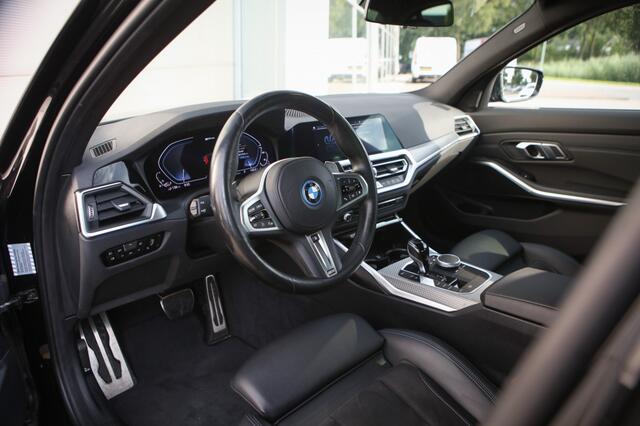 BMW 3-SERIE 330e Bns Ed. Pl.