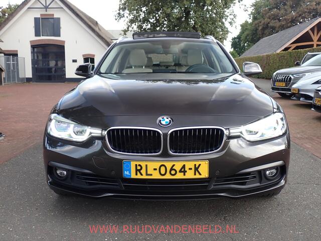BMW 3-SERIE Touring 320i High-Exe TREKHAAK / HEAD-UP / CARPLAY / SCHUIF-KANTELDAK