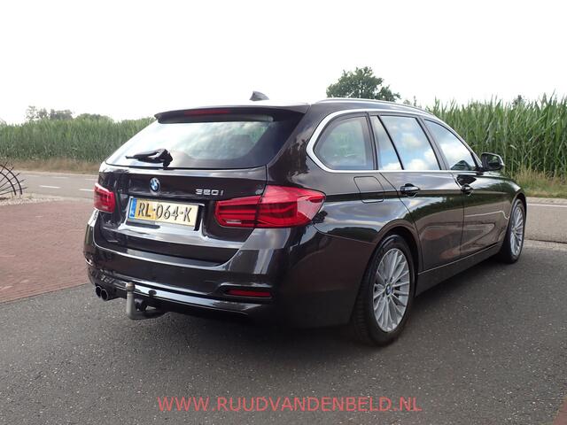 BMW 3-SERIE Touring 320i High-Exe TREKHAAK / HEAD-UP / CARPLAY / SCHUIF-KANTELDAK