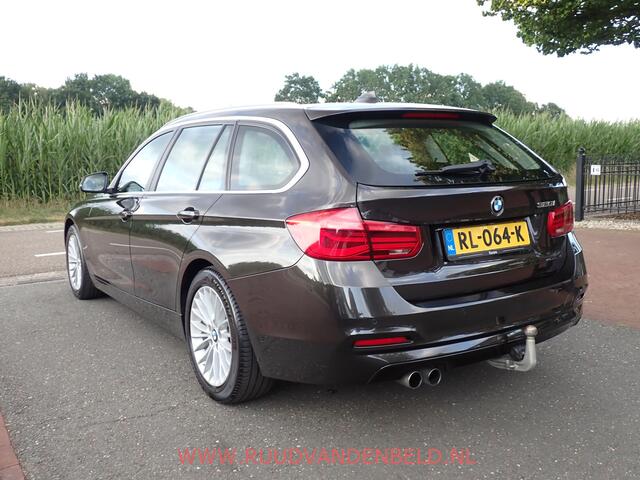 BMW 3-SERIE Touring 320i High-Exe TREKHAAK / HEAD-UP / CARPLAY / SCHUIF-KANTELDAK