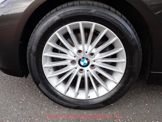 BMW 3-SERIE Touring 320i High-Exe TREKHAAK / HEAD-UP / CARPLAY / SCHUIF-KANTELDAK