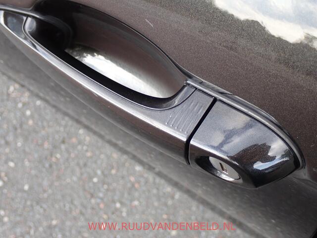 BMW 3-SERIE Touring 320i High-Exe TREKHAAK / HEAD-UP / CARPLAY / SCHUIF-KANTELDAK