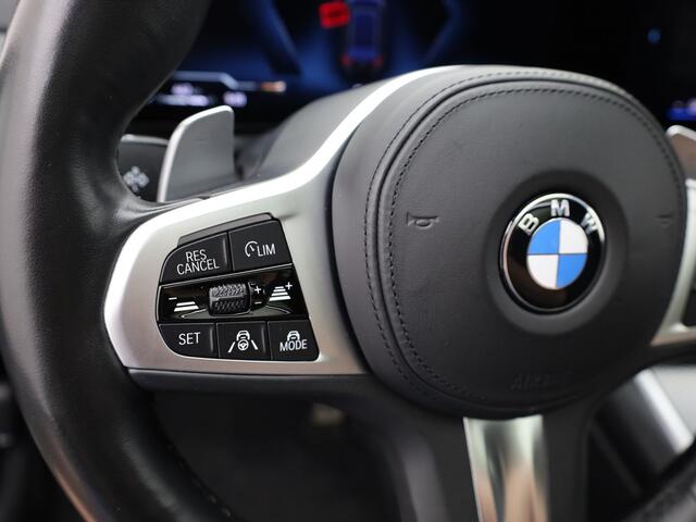 BMW 3-SERIE Touring M340i xDrive | Pano | Keyless | Memory | Trekhaak | Laser | Head Up | 19'' | Prijs Rijklaar!!