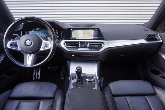 BMW 3-SERIE Touring M340i xDrive High Executive | Parking Pack | Glazen panoramadak | HiFi System | Trekhaak met elektrisch wegklapbare kogel | BMW Head-Up Display | Lentevoordeel