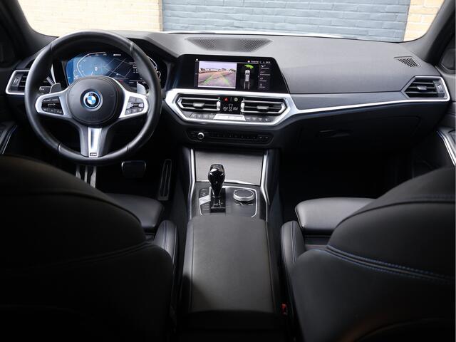 BMW 3-SERIE Touring 320e M Sport PHEV | Live Cockpit Pro | Comfort Access | Shadow Line