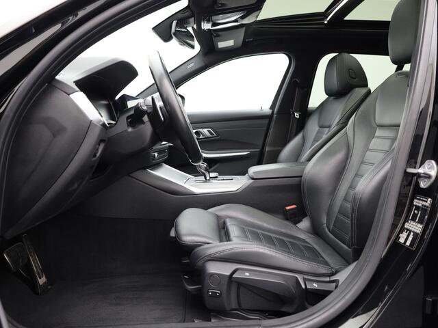BMW 3-SERIE Touring 320i High Executive Edition | 20'' | Pano | Head Up | Elk. A-klep | Camera | Prijs Rijklaar!!
