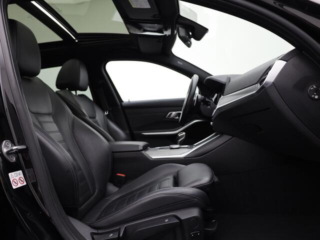 BMW 3-SERIE Touring 320i High Executive Edition | 20'' | Pano | Head Up | Elk. A-klep | Camera | Prijs Rijklaar!!