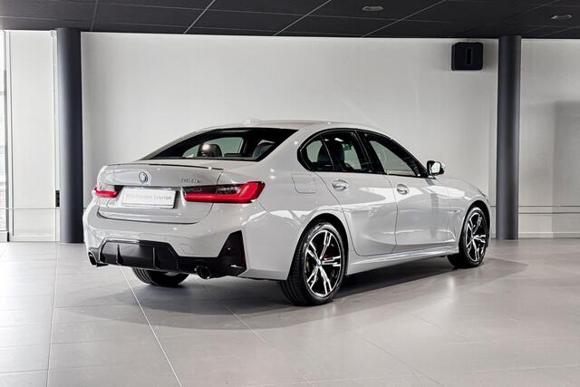BMW 3-SERIE Sedan 330e | M Sport Pro | Stoelverwarming | Hifi | Sportstoelen | Carplay |